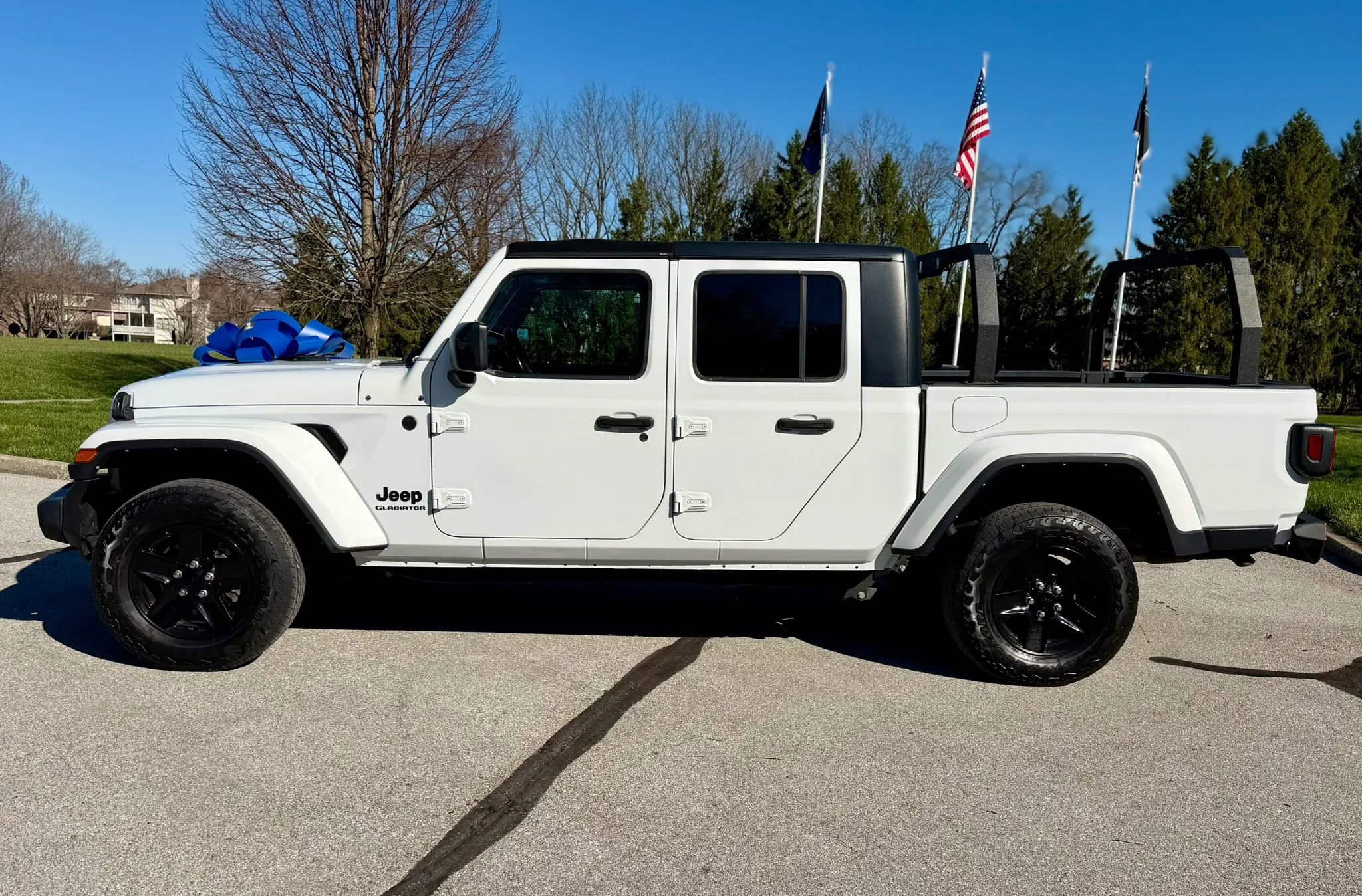 Used 2022 Jeep Gladiator Sport AWD/4WD image 8