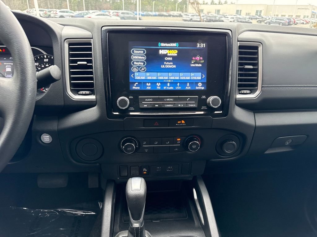 Used 2022 Nissan Frontier SV w/ Technology Package image 17