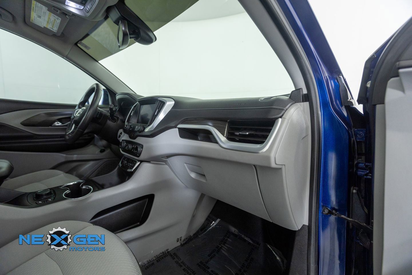 Used 2022 GMC Terrain SLE w/ Driver Convenience Package image 38