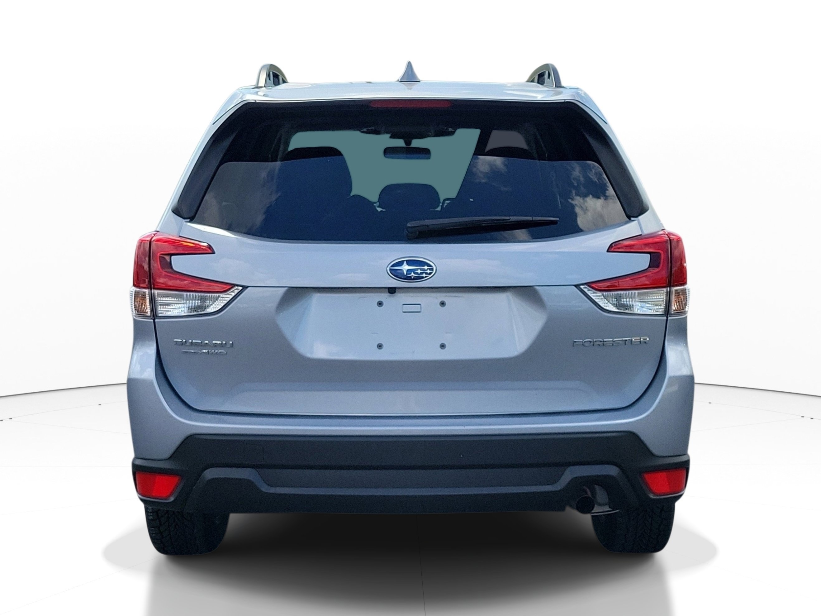 Used 2023 Subaru Forester Premium AWD/4WD image 5