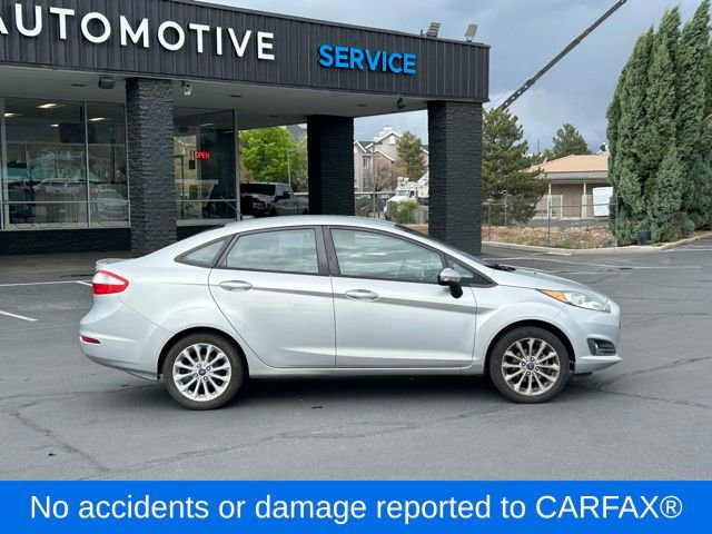 Used 2014 Ford Fiesta SE w/ Equipment Group 201A FWD image 2