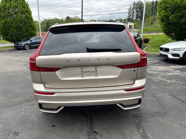Used 2024 Volvo XC60 B5 Plus w/ Protection Package Premier AWD/4WD image 8