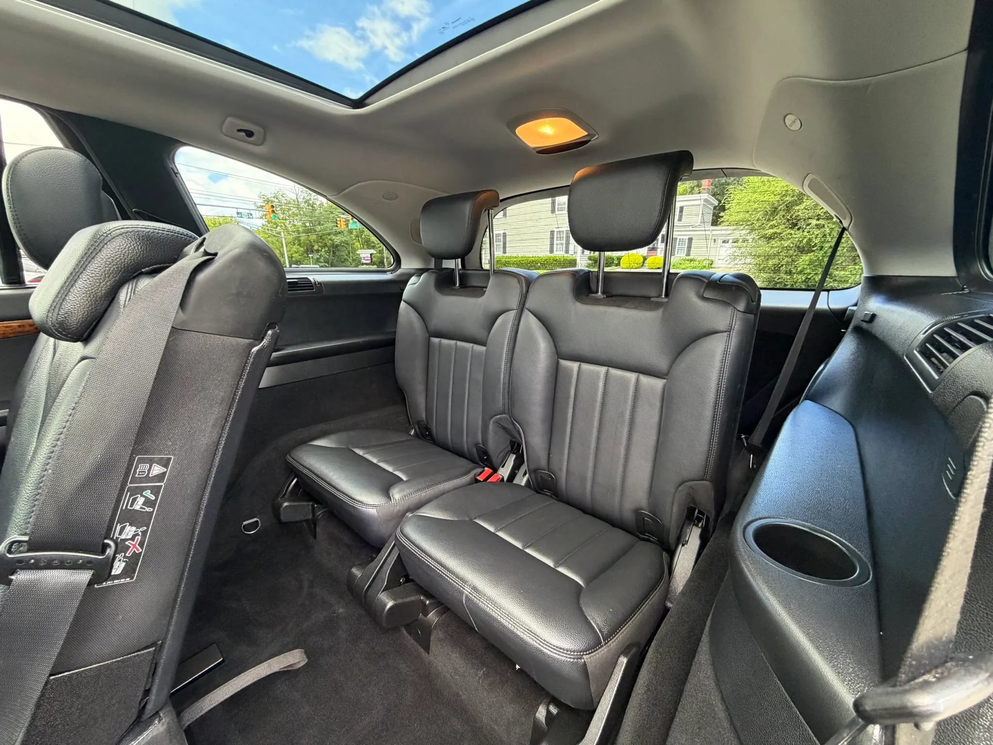 Used 2009 Mercedes-Benz R 350 4MATIC image 19
