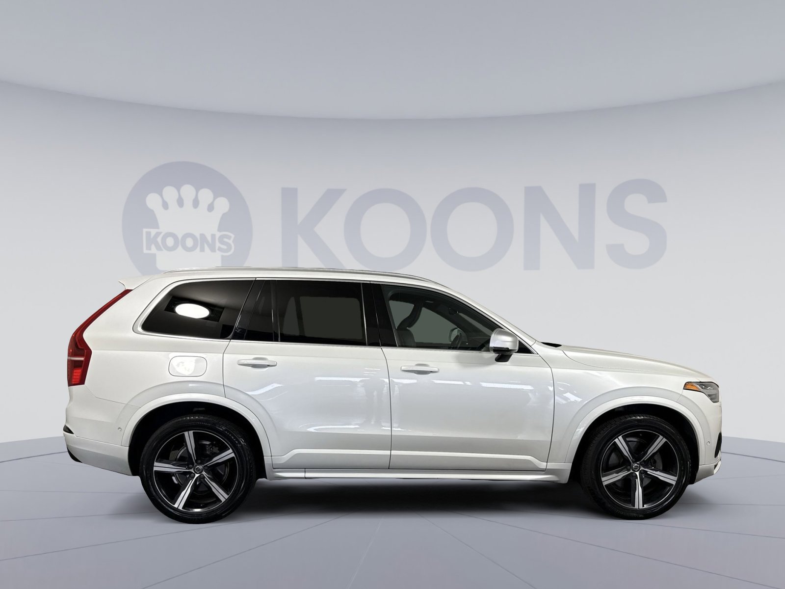 Used 2019 Volvo XC90 T6 R-Design w/ Advanced Package AWD/4WD image 8