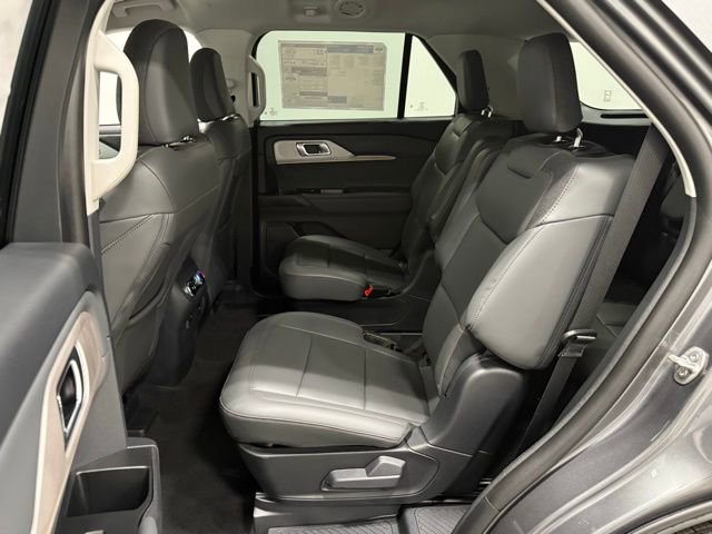 New 2026 Ford Explorer Active image 27