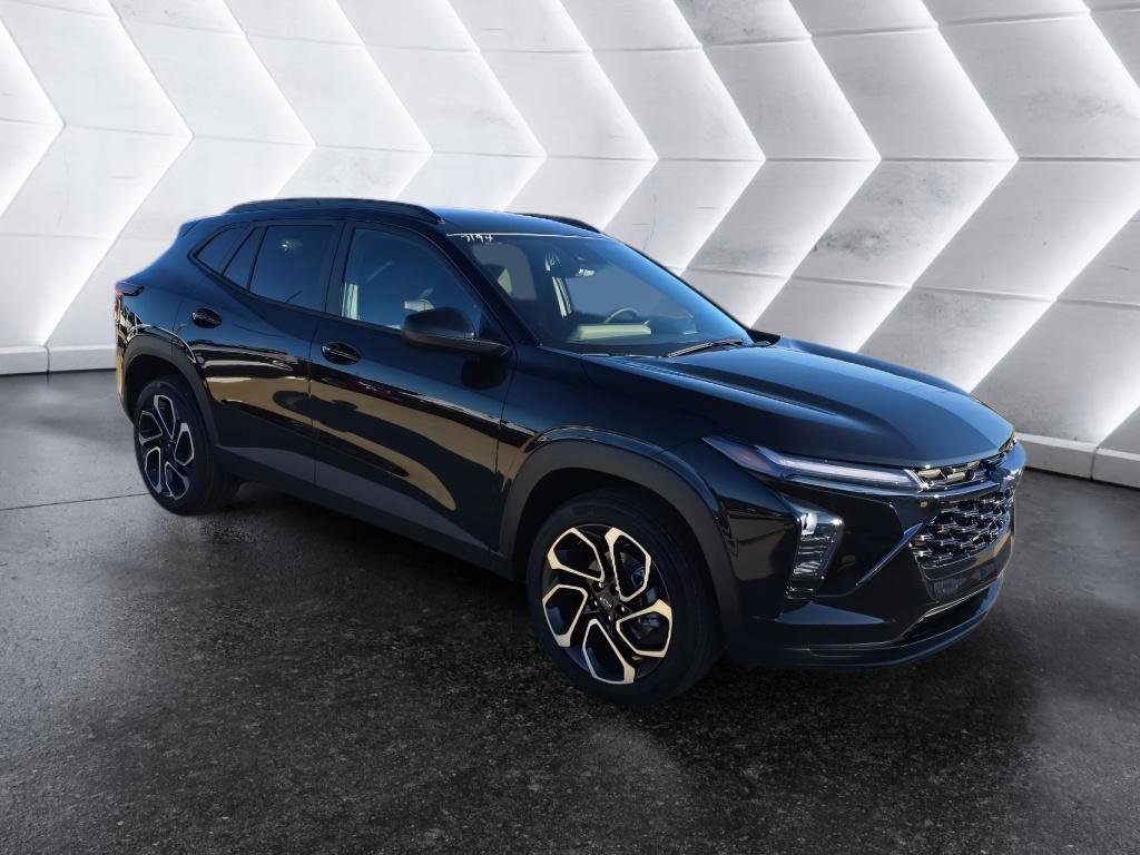 New 2026 Chevrolet Trax RS image 3