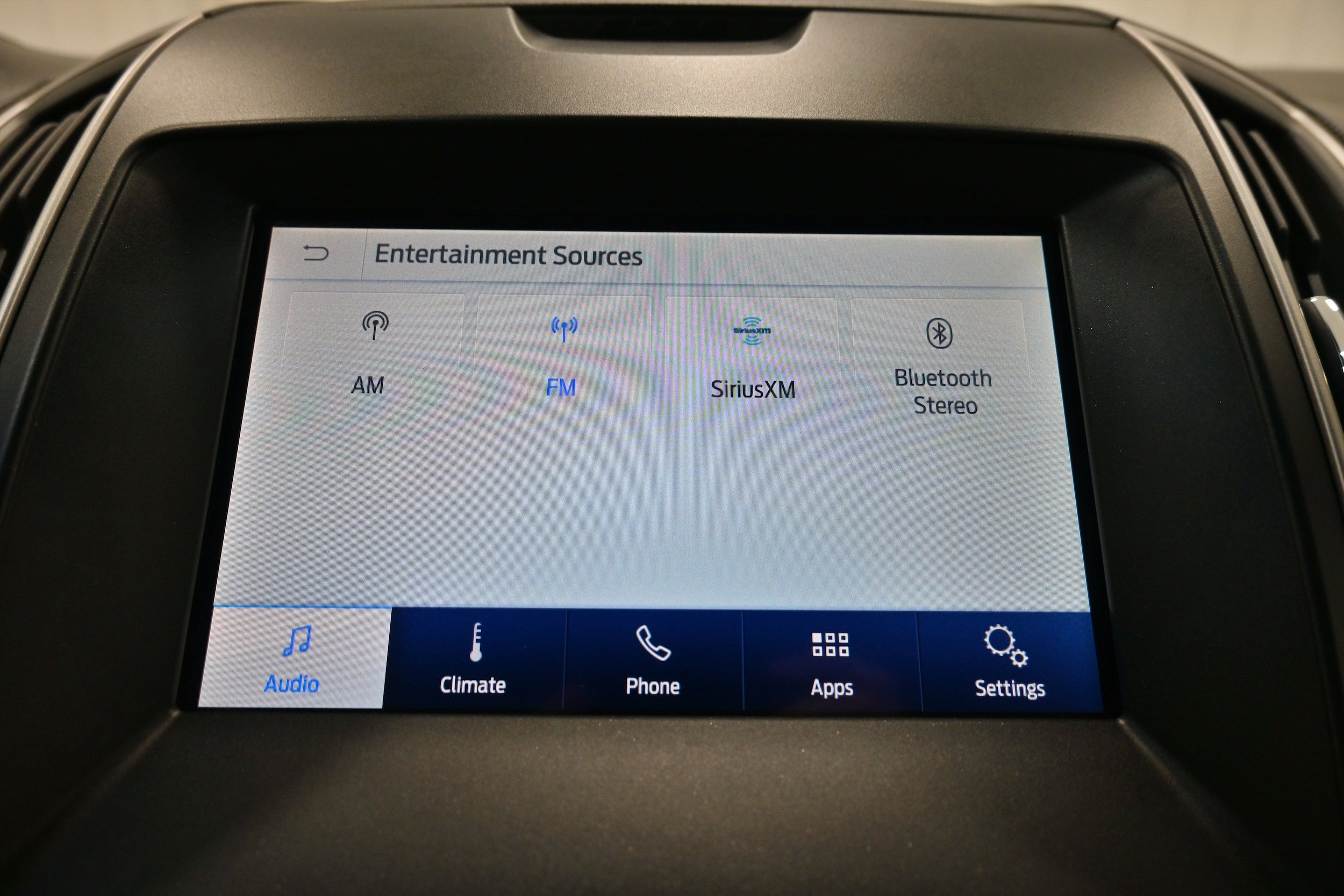 Used 2020 Ford Edge SEL w/ Cold Weather Package AWD/4WD image 14