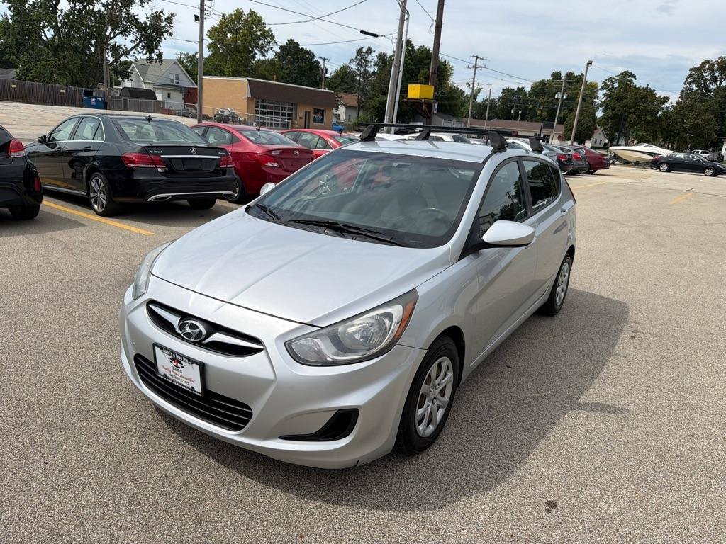 Used 2012 Hyundai Accent GS FWD image 4
