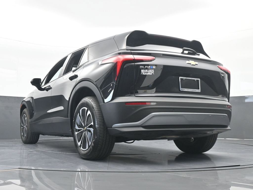 Used 2025 Chevrolet Blazer EV LT image 65