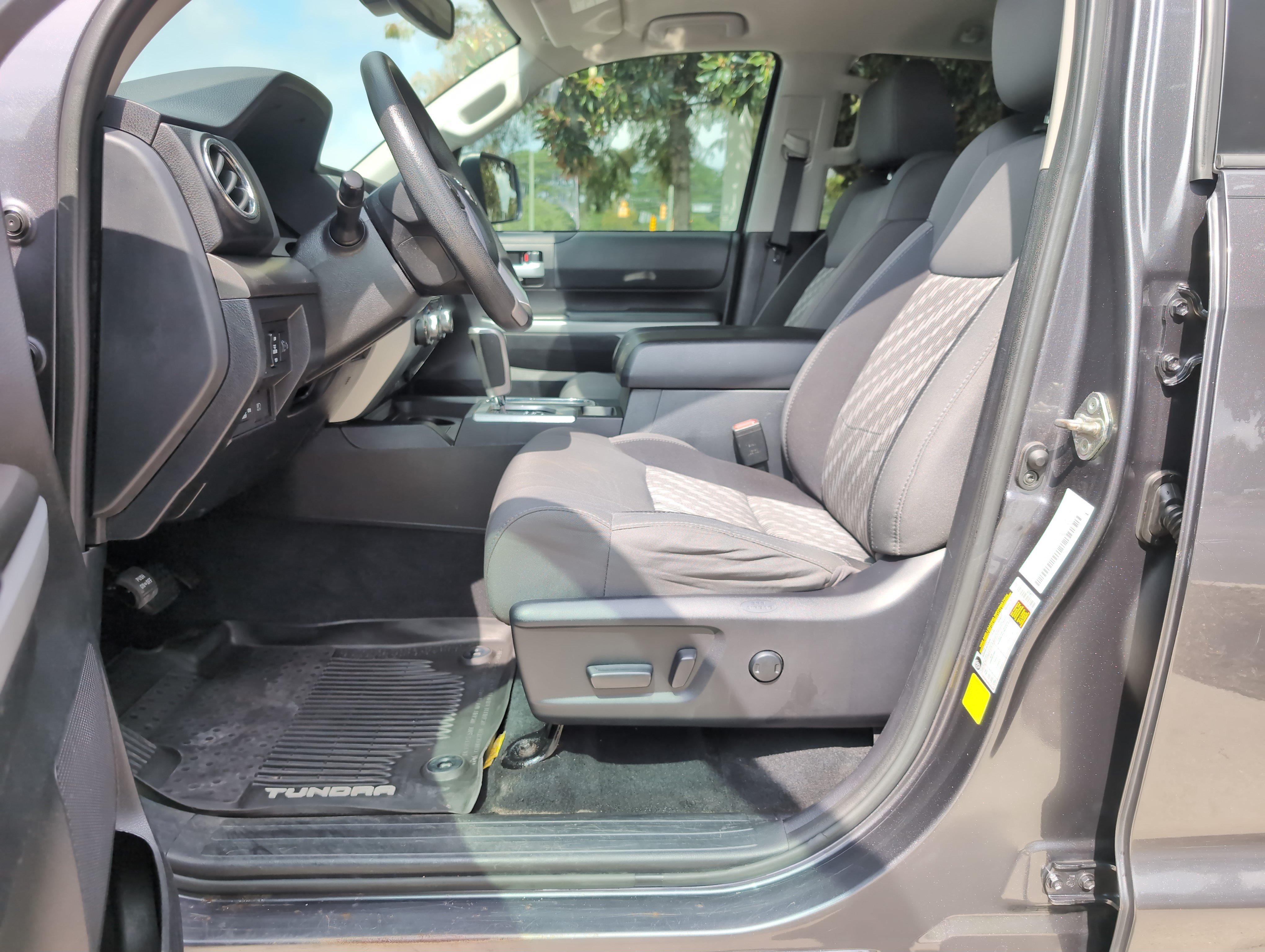 Certified 2020 Toyota Tundra SR5 w/ TRD Off-Road Package AWD/4WD image 16