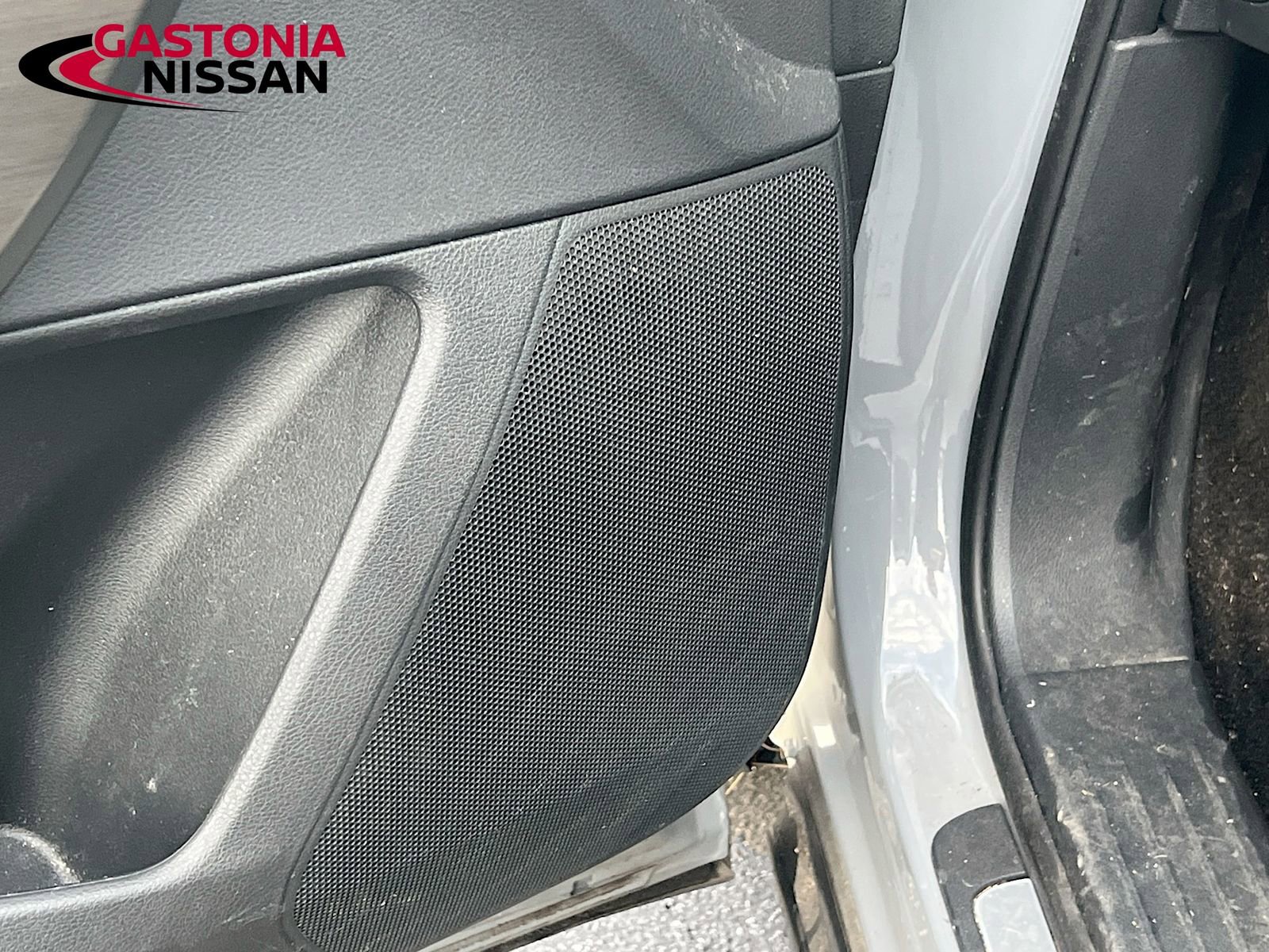 Used 2024 Nissan Pathfinder Platinum w/ Cargo Package image 25