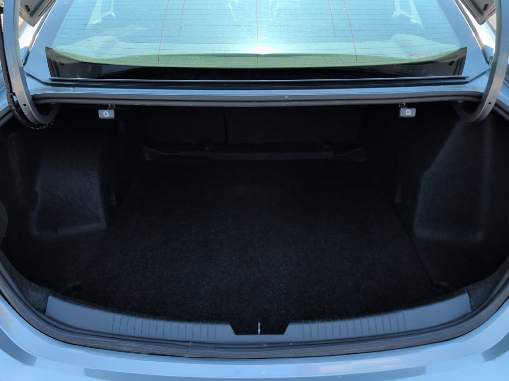 Used 2024 Chevrolet Malibu LT FWD image 38