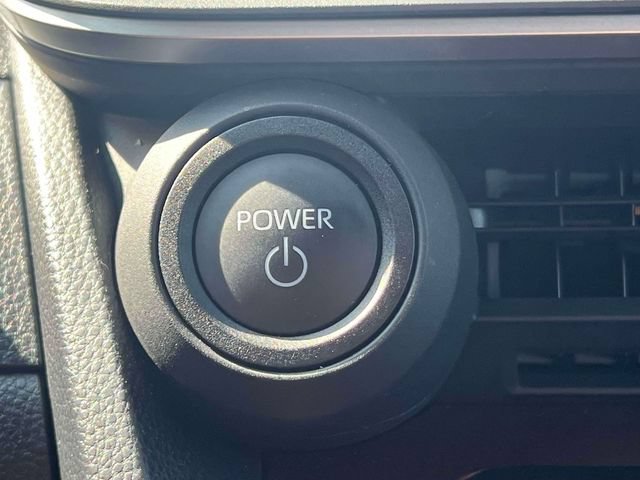 Used 2026 Toyota Prius Plug-In Hybrid FWD image 30