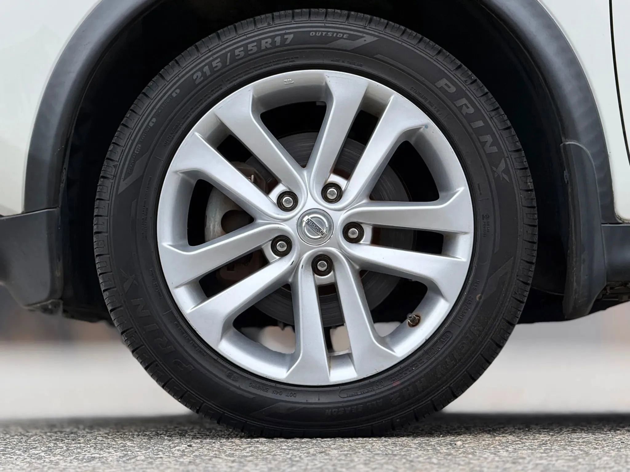 Used 2014 Nissan Juke S image 29