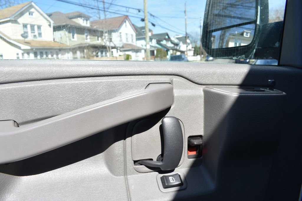 Used 2023 Chevrolet Express 3500 LT w/ LT Preferred Equipment Group image 12