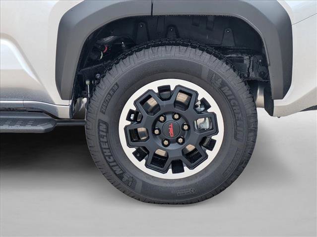 Certified 2025 Toyota 4Runner TRD Off-Road Premium image 22