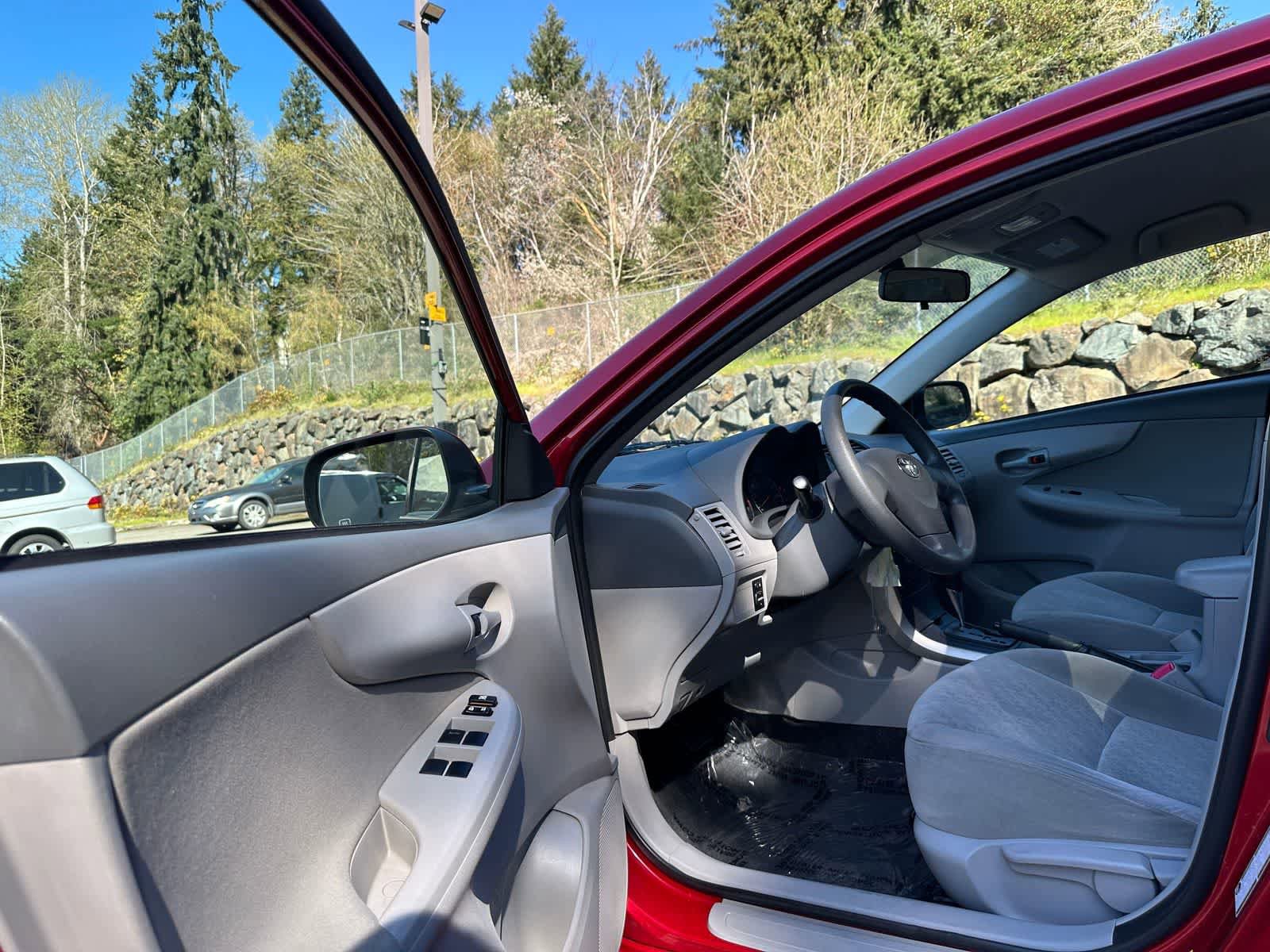 Used 2009 Toyota Corolla LE image 17