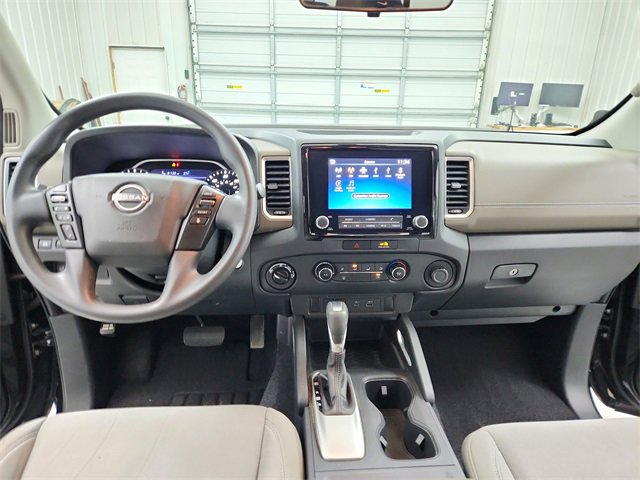 Used 2022 Nissan Frontier SV w/ Graphics Package image 24