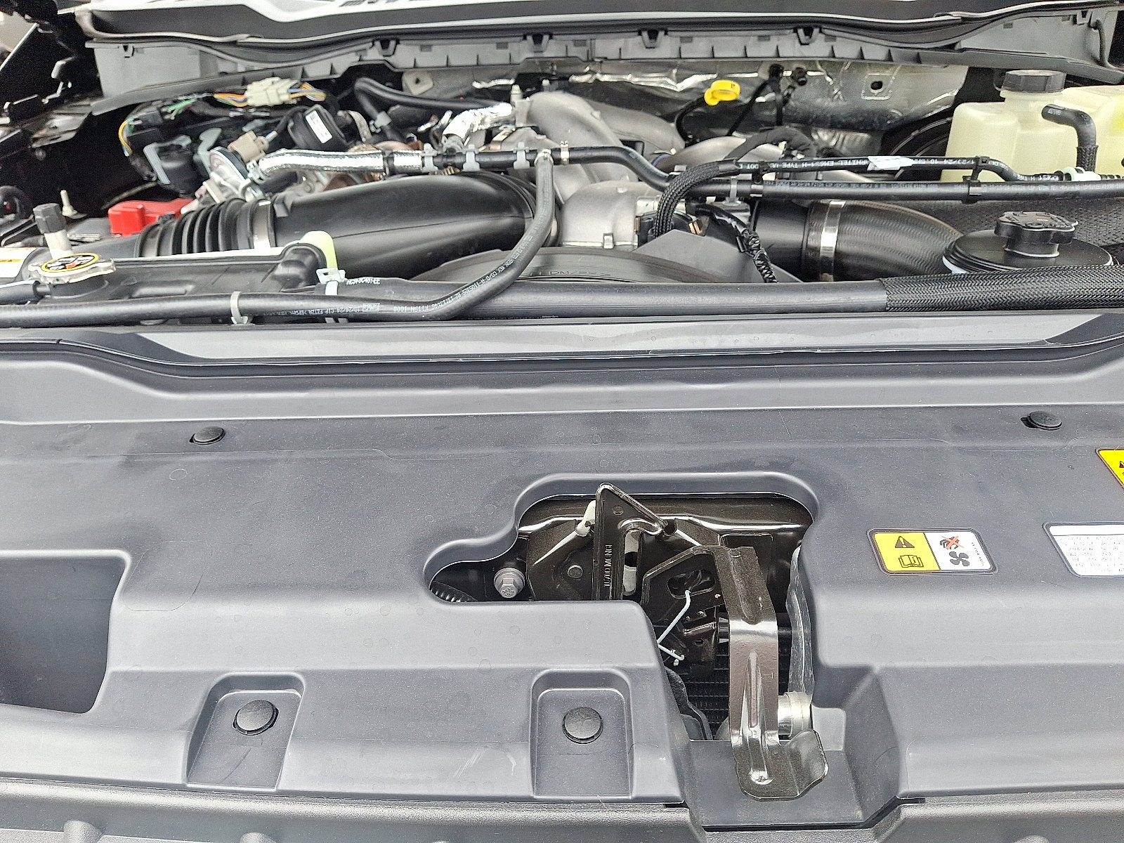 Certified 2025 Ford F350 Lariat image 29