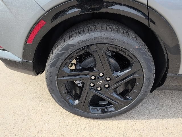 New 2026 Chevrolet Equinox EV RS FWD image 3