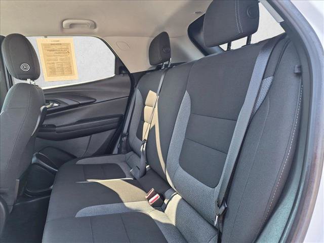 Used 2022 Chevrolet TrailBlazer LT w/ Convenience Package FWD image 17