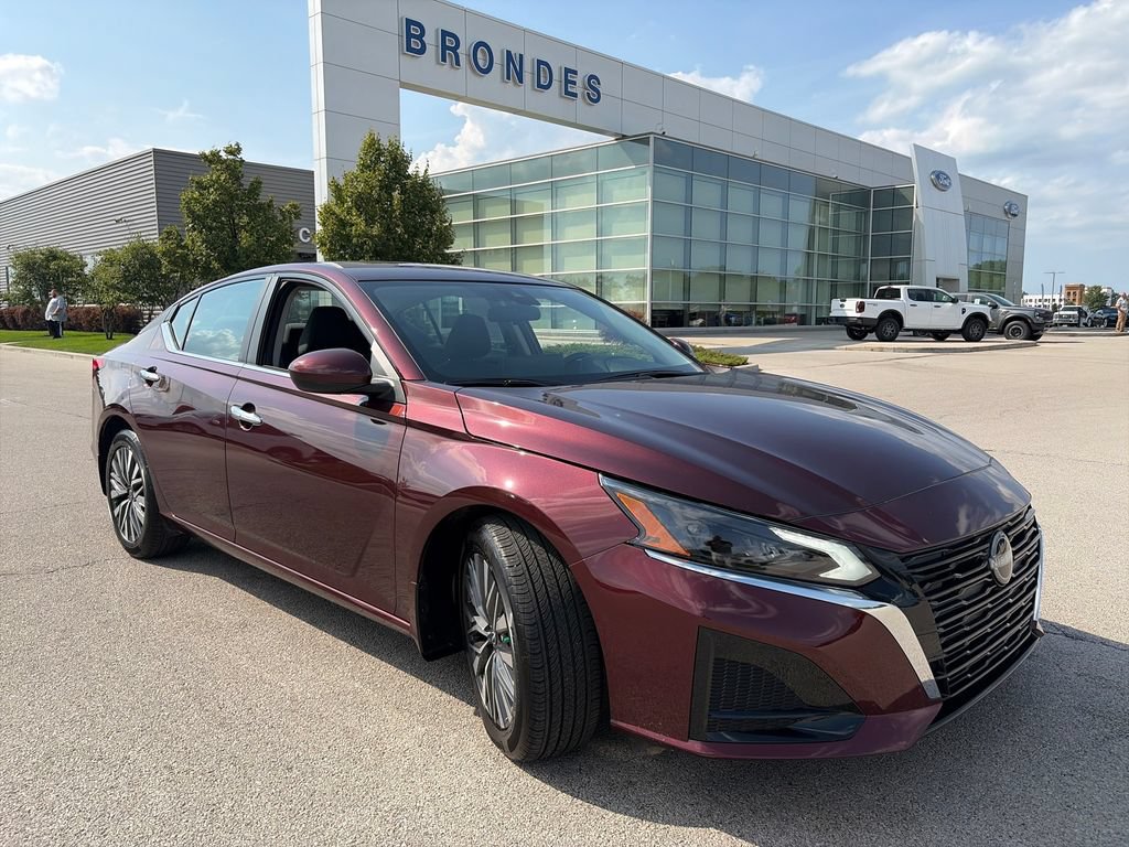 Used 2024 Nissan Altima 2.5 SV w/ SV Premium Package