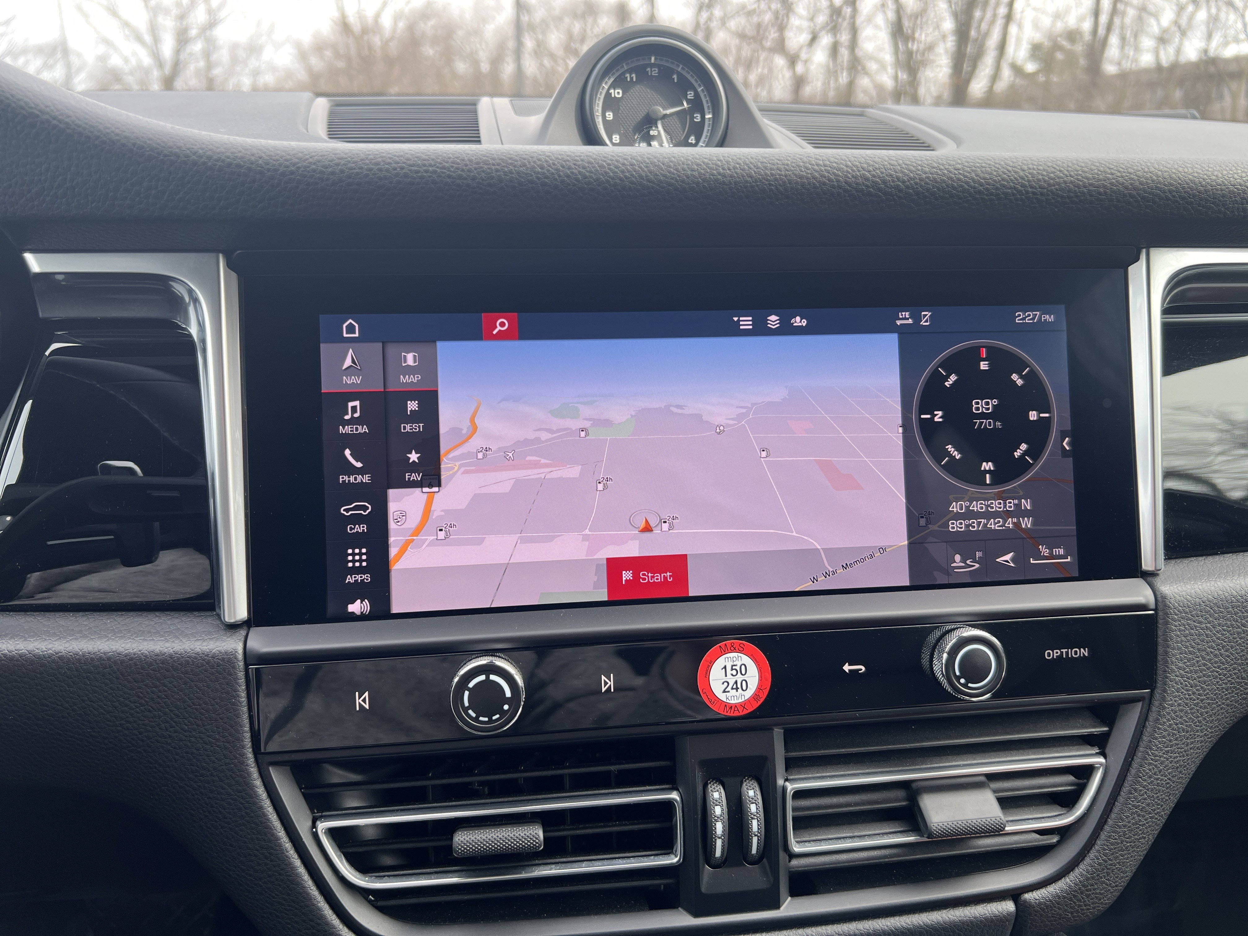 Used 2024 Porsche Macan image 17