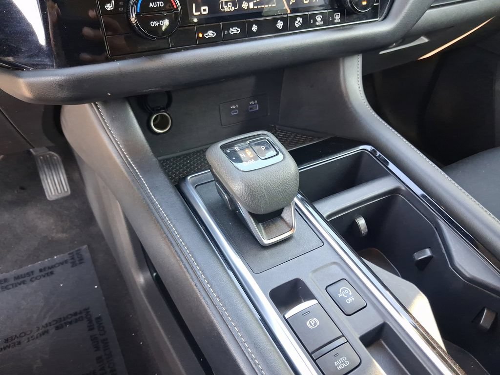 Used 2024 Nissan Pathfinder SV FWD image 23