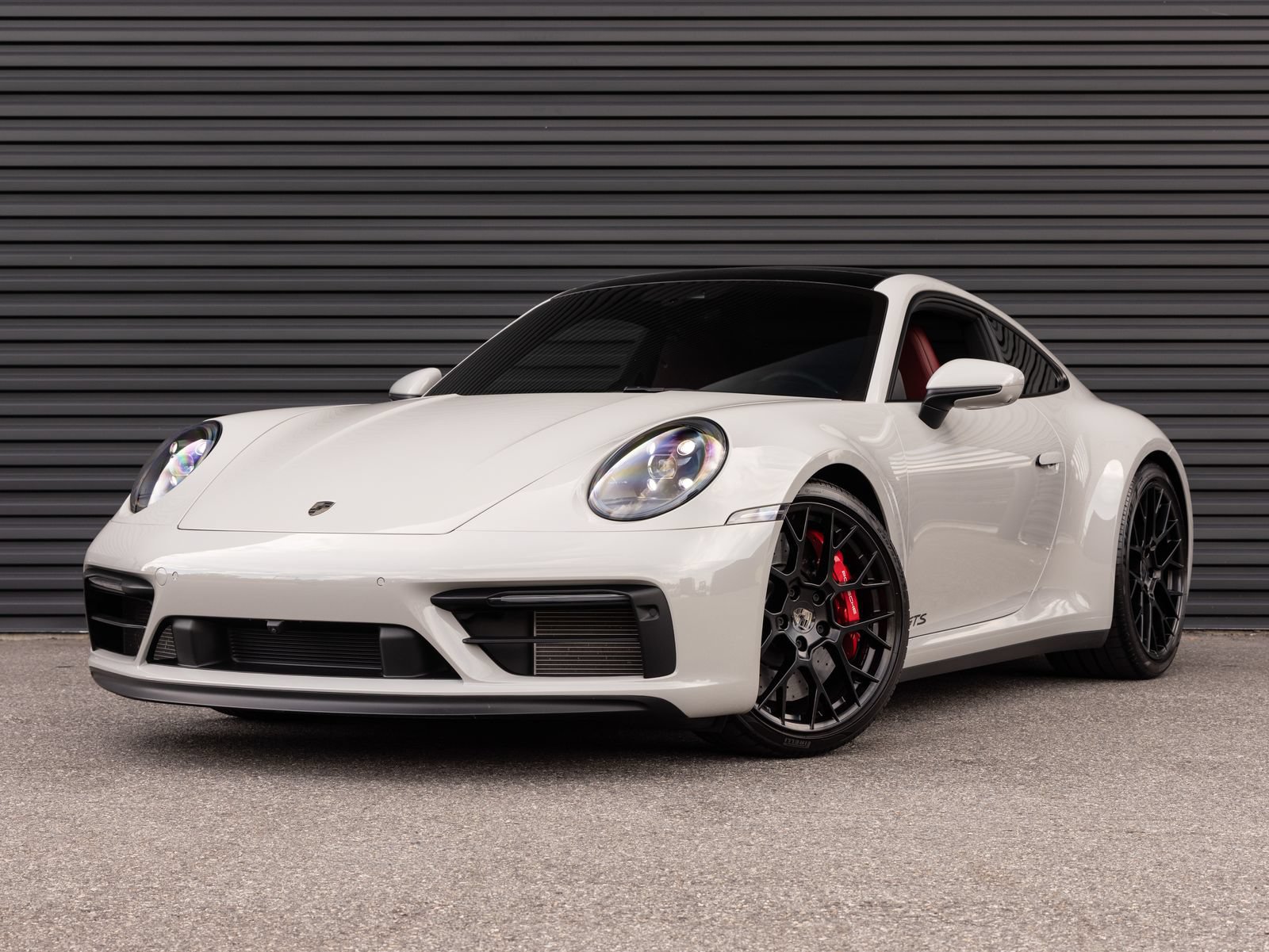 Used 2022 Porsche 911 Carrera 4 GTS AWD/4WD image 1