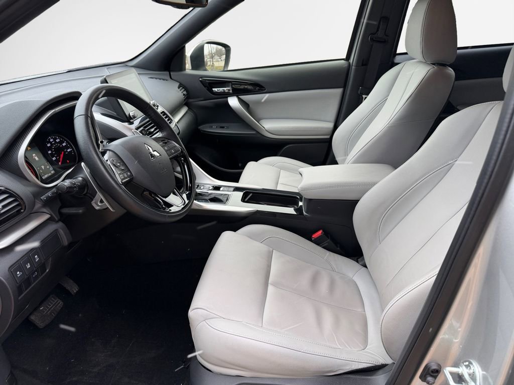 Used 2024 Mitsubishi Eclipse Cross SEL image 12