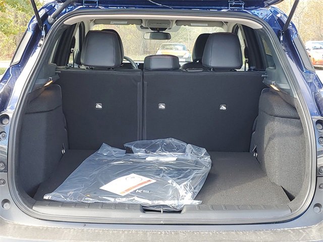 New 2026 Nissan Kicks SR image 8