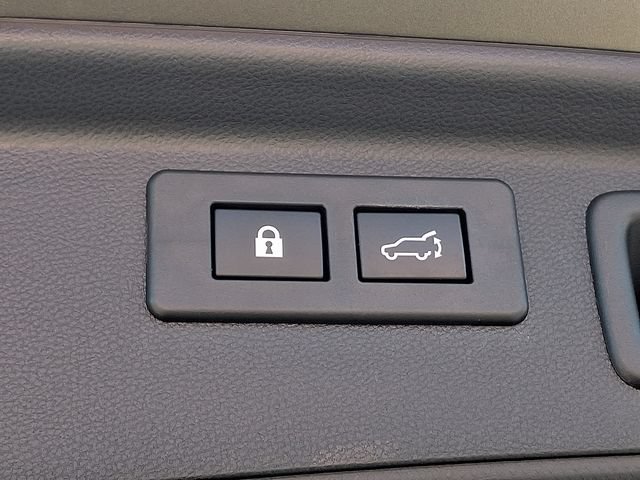 Certified 2023 Subaru Forester Touring AWD/4WD image 30