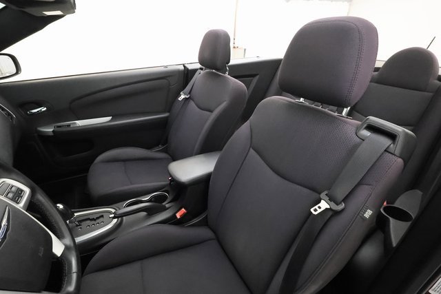 Used 2013 Chrysler 200 Touring image 10