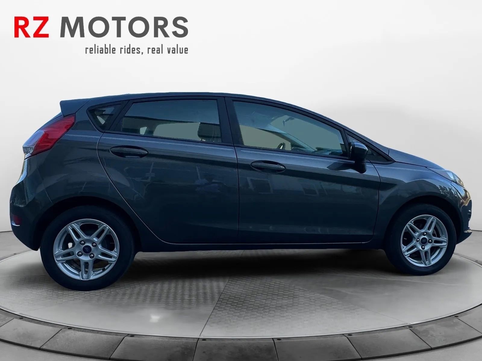 Used 2019 Ford Fiesta SE image 6