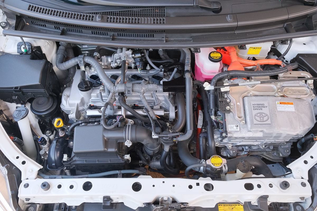 Used 2014 Toyota Prius C Three FWD image 9