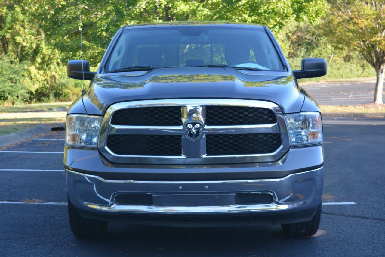 Used 2016 RAM 1500 Classic SLT AWD/4WD image 2