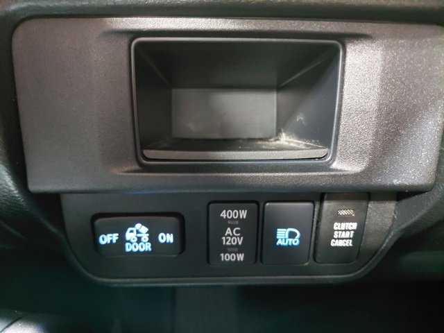 Used 2019 Toyota Tacoma TRD Off-Road image 31