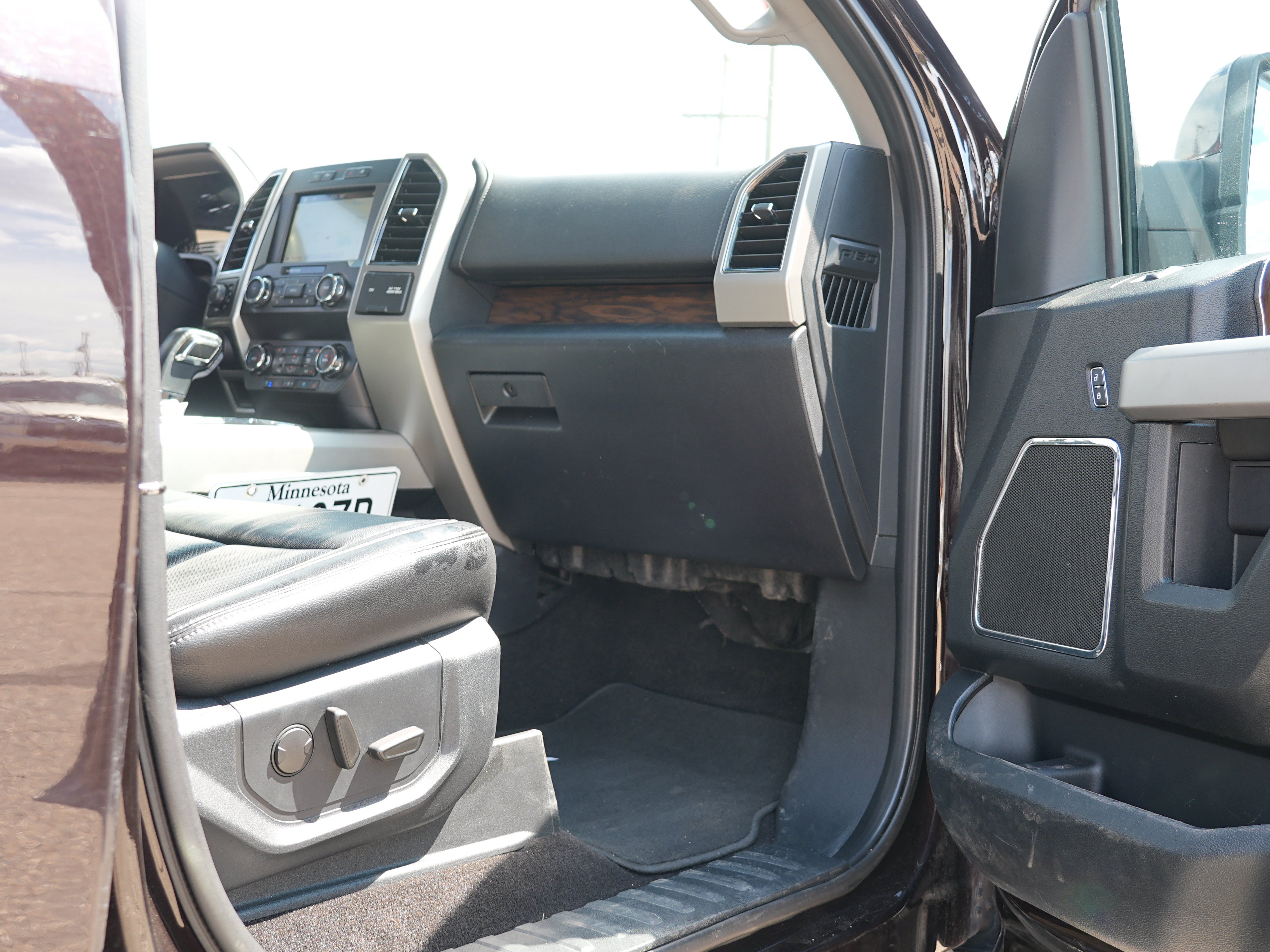 Used 2019 Ford F150 Lariat w/ Trailer Tow Package AWD/4WD image 30