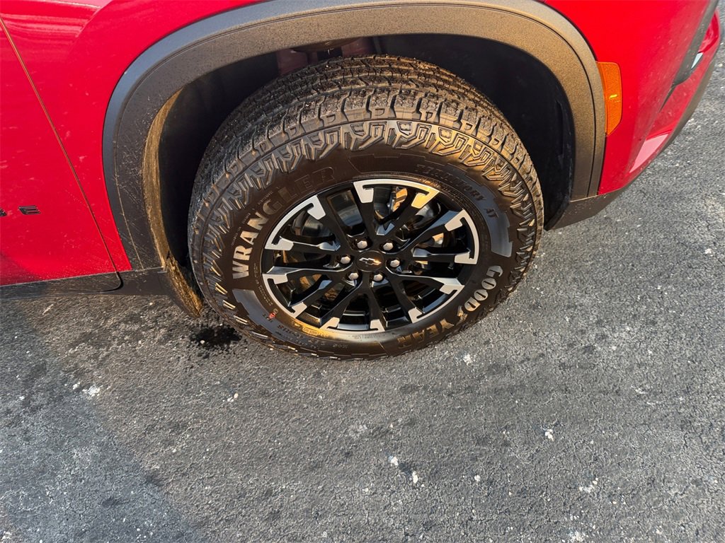 Used 2026 Chevrolet Traverse Z71 w/ Driver Confidence Package image 30