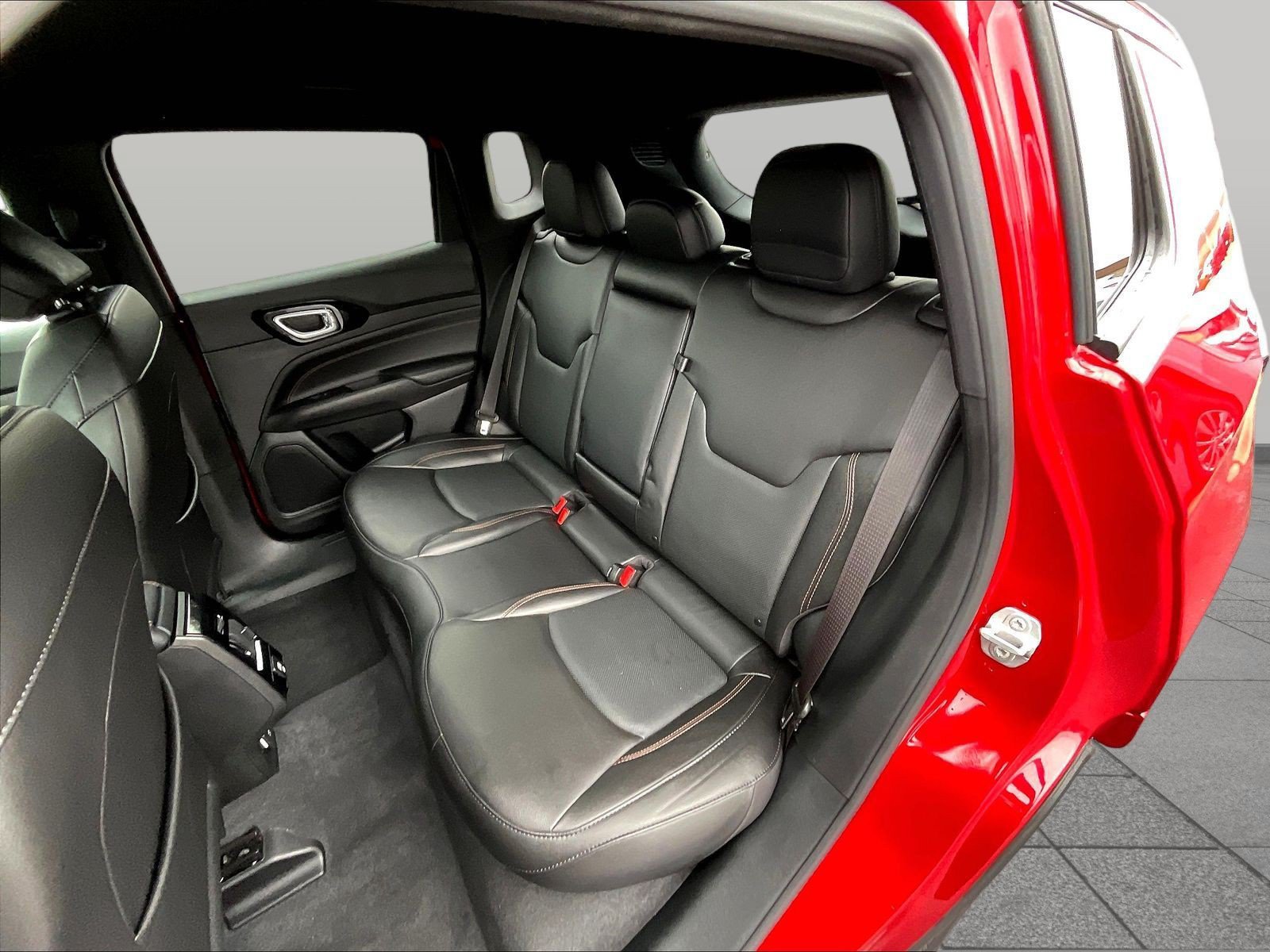 Used 2022 Jeep Compass Limited AWD/4WD image 25