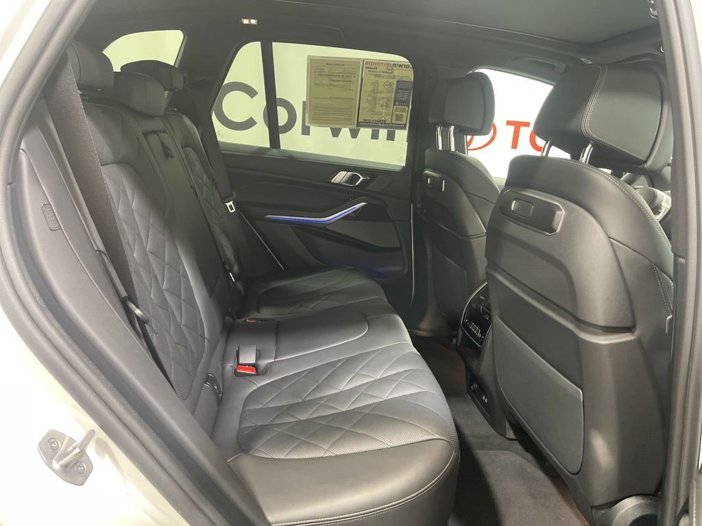 Used 2026 BMW X5 xDrive40i AWD/4WD image 14