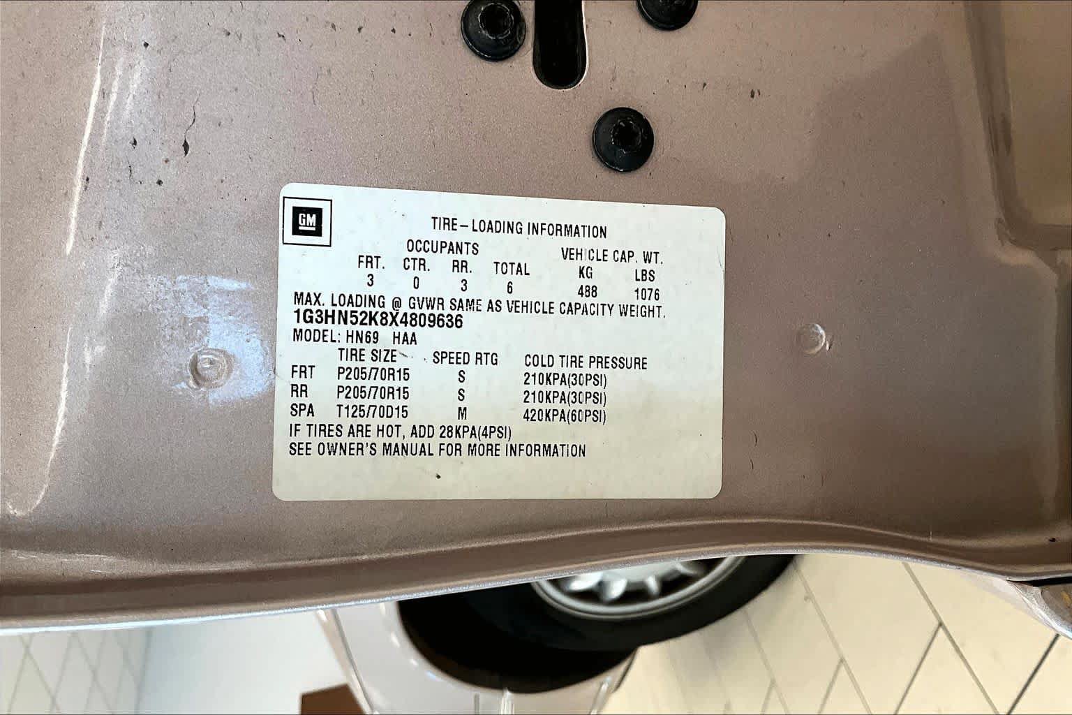 Used 1999 Oldsmobile 88 FWD image 30