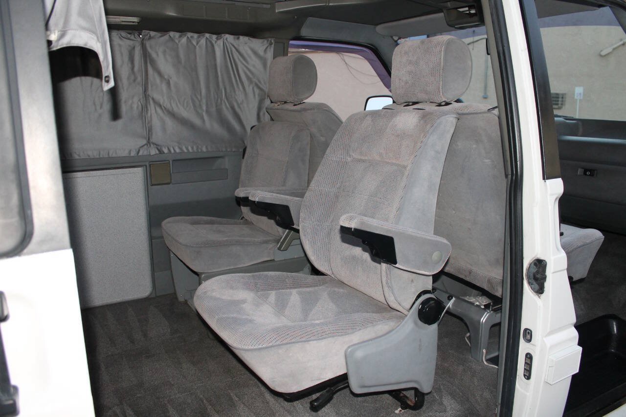 Used 1993 Volkswagen Eurovan MV FWD image 21
