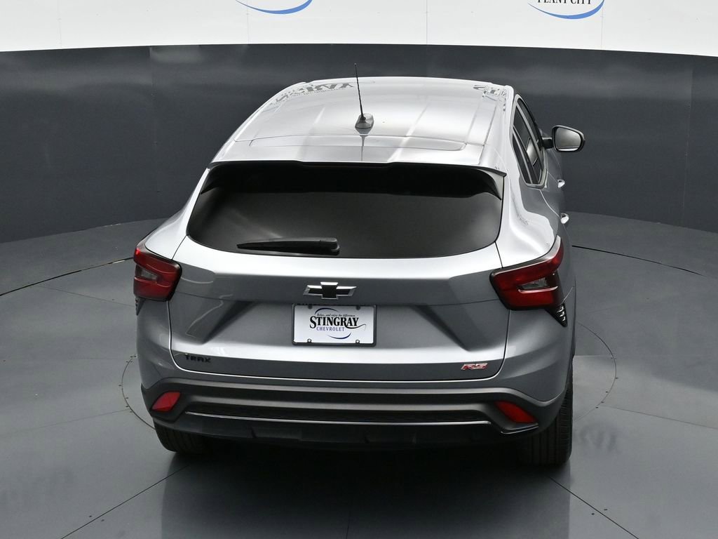 Used 2024 Chevrolet Trax RS w/ Driver Confidence Package image 14