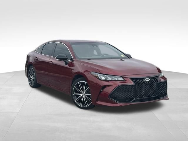 Used 2019 Toyota Avalon XSE w/ All Weather Liner Package FWD image 1