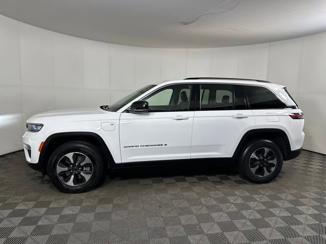 Used 2023 Jeep Grand Cherokee 4WD 4xe image 6