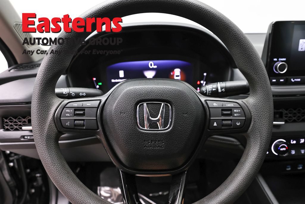 Used 2025 Honda Accord SE image 10
