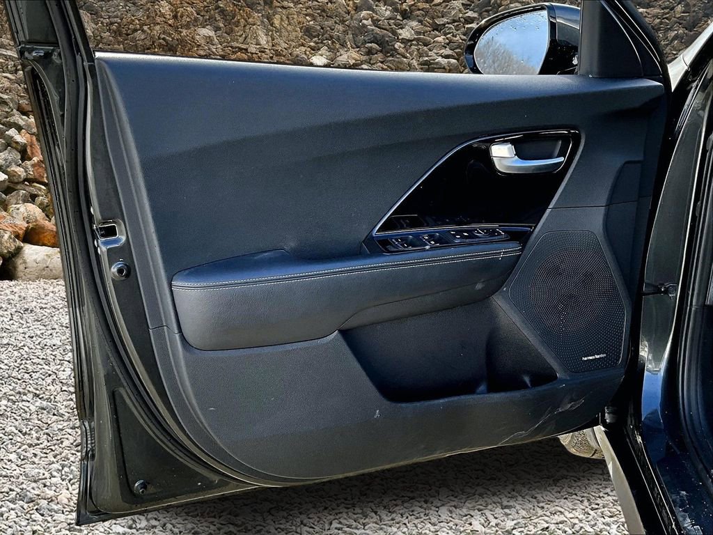 Used 2022 Kia Niro EX w/ Cold Weather Package image 20