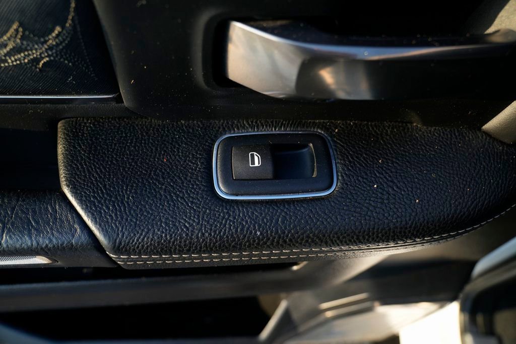 Used 2019 RAM 3500 Limited image 29