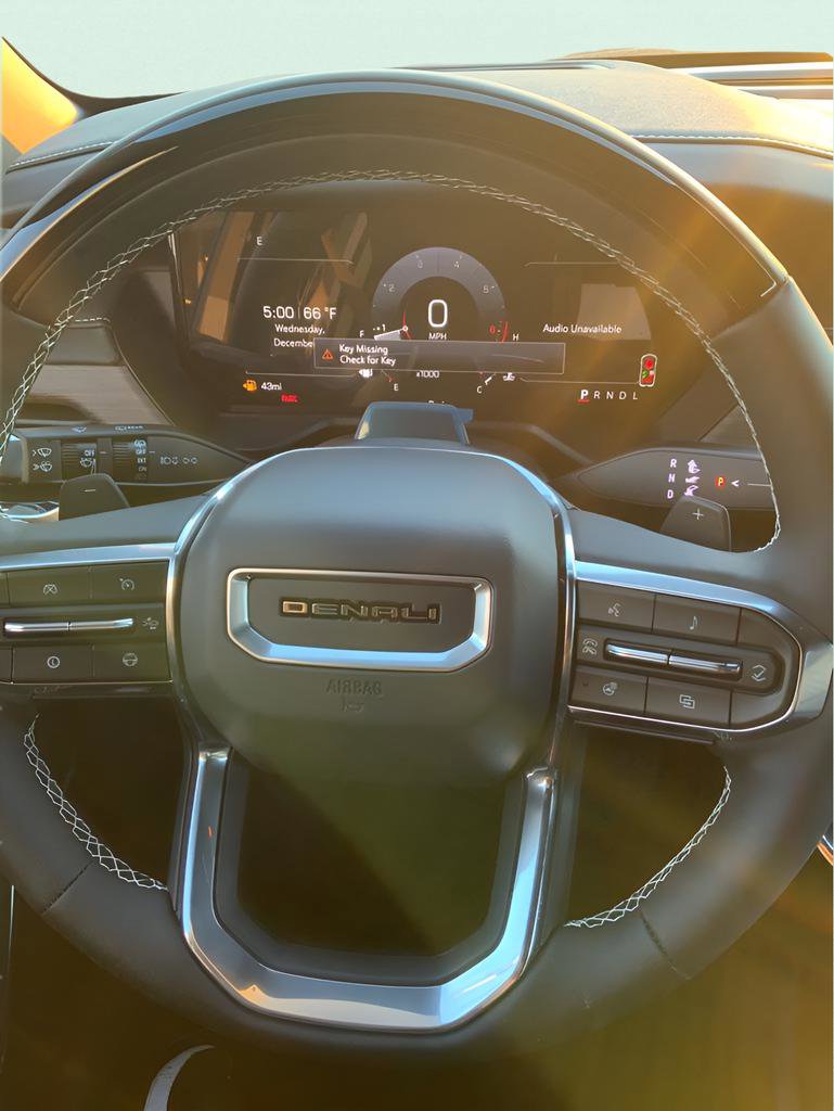 New 2026 GMC Acadia Denali w/ Super Cruise Package image 14